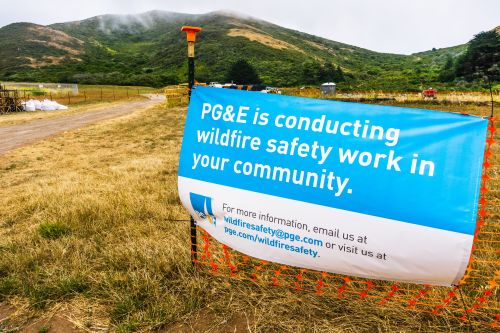 photo of PG&E Reports $7.7B Loss in 2019, Pledges to Meet June Bankruptcy Deadline image